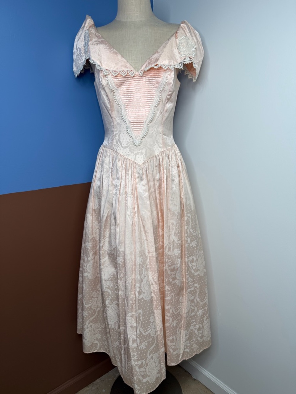 Vintage 1980s Scott McClintock Peach Brocade Floral Lace Trim Formal Dress Sz 12